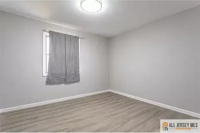 16 W Susan Street, Hazlet Township, NJ 07730 - Photo 25