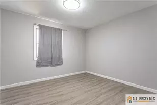 16 W Susan St, Hazlet Township, NJ 07730 - Photo 25