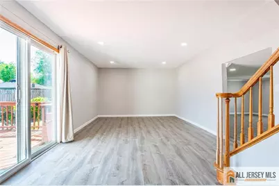 16 W Susan Street, Hazlet Township, NJ 07730 - Photo 9
