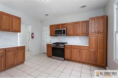 264 Seaman Street #2, New Brunswick, NJ 08901 - Photo 11