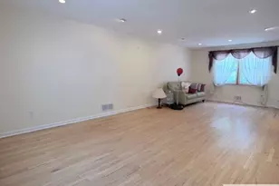 13 Greenwich Rd, Edison, NJ 08820 - Photo 3
