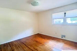 13 Greenwich Rd, Edison, NJ 08820 - Photo 17