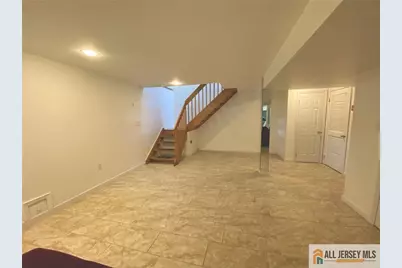 126 Mary Alice Court, Union Township, NJ 07083 - Photo 21