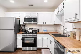 343 Bowler Ct, Piscataway Township, NJ 08854 - Photo 9