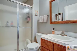 631 Madison Dr, Monroe Township, NJ 08831 - Photo 15