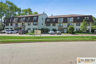 138 Orlando St, Edison, NJ 08817 - Photo 29