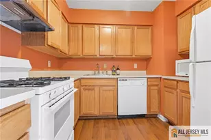 138 Orlando St, Edison, NJ 08817 - Photo 11