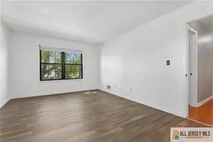 138 Orlando St, Edison, NJ 08817 - Photo 15
