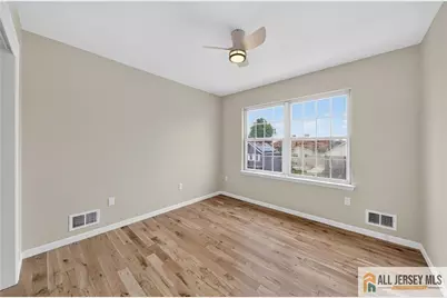 19 Harris Street, Carteret, NJ 07008 - Photo 9