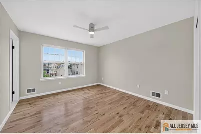 19 Harris Street, Carteret, NJ 07008 - Photo 15