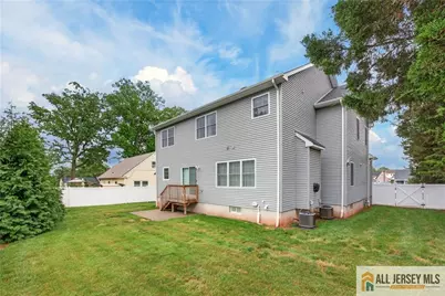 310 Campbell Street, Woodbridge Township, NJ 07095 - Photo 33