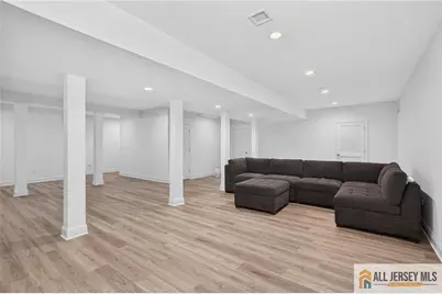 310 Campbell Street, Woodbridge Township, NJ 07095 - Photo 25