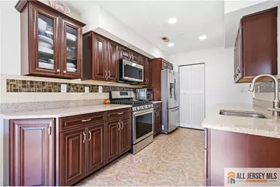 18 Colleen Court, South Brunswick Township, NJ 08824 - Photo 11