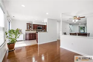 18 Colleen Ct, South Brunswick Township, NJ 08824 - Photo 9