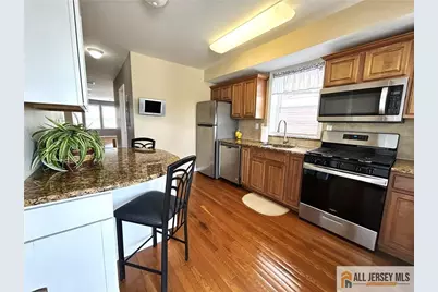 586 Jacques Street, Perth Amboy, NJ 08861 - Photo 9