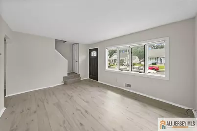 16 Tappan Avenue, Trenton, NJ 08690 - Photo 5