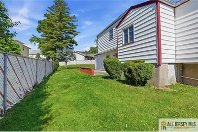 11 Reo Court, Colonia, NJ 07067 - Photo 27