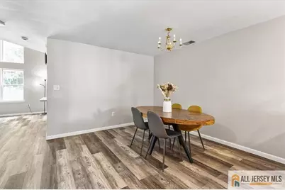 10 Pennsbury Way, East Brunswick Township, NJ 08816 - Photo 11