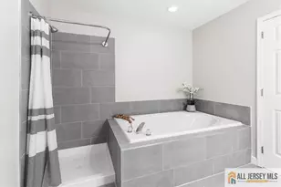10 Pennsbury Way, East Brunswick Township, NJ 08816 - Photo 27