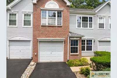 10 Pennsbury Way, East Brunswick Township, NJ 08816 - Photo 5