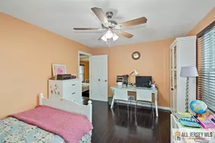 26 Hamilton Ave, Edison, NJ 08820 - Photo 9