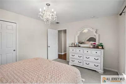 32 E Summit Avenue, Sewaren, NJ 07077 - Photo 13