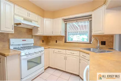 3308 Evergreen Lane, South Plainfield, NJ 07080 - Photo 27