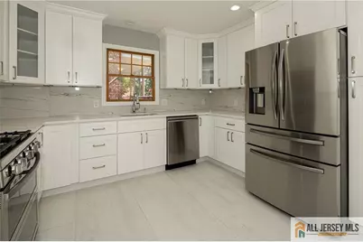 278 Rector Street, Perth Amboy, NJ 08861 - Photo 9