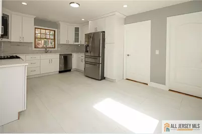 278 Rector Street, Perth Amboy, NJ 08861 - Photo 7