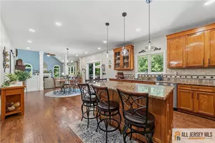 16 Kings Ct, Monroe Township, NJ 08831 - Photo 11