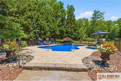 16 Kings Court, Monroe Township, NJ 08831 - Photo 45