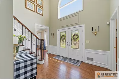 16 Kings Court, Monroe Township, NJ 08831 - Photo 5