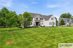 284 Shelburne Pl, Hillsborough Township, NJ 08844 - Photo 3