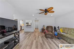 11 John Hancock Dr, Monroe Township, NJ 08831 - Photo 5
