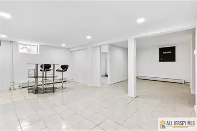 800 N Washington Avenue, Dunellen, NJ 08812 - Photo 17