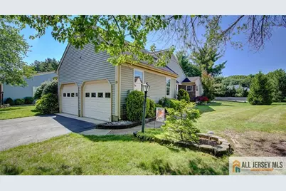 23 Bedfordshire Drive, Monroe Township, NJ 08831 - Photo 5