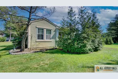 23 Bedfordshire Drive, Monroe Township, NJ 08831 - Photo 37