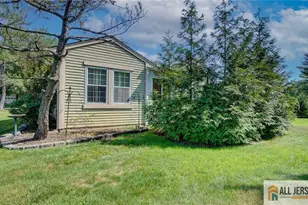 23 Bedfordshire Dr, Monroe Township, NJ 08831 - Photo 37