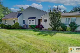 23 Bedfordshire Dr, Monroe Township, NJ 08831 - Photo 3