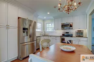 23 Bedfordshire Dr, Monroe Township, NJ 08831 - Photo 9