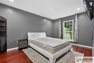 343 Lancaster Ct, Piscataway Township, NJ 08854 - Photo 11