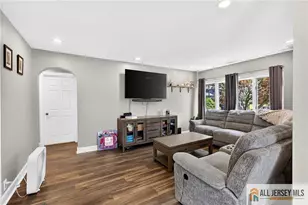 93 Gaywood Ave, Colonia, NJ 07067 - Photo 9