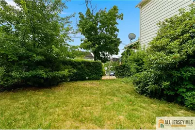 131 Jones Avenue, New Brunswick, NJ 08901 - Photo 19