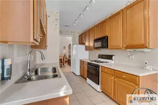 3 Silcox Pl, , NJ 08873 - Photo 7