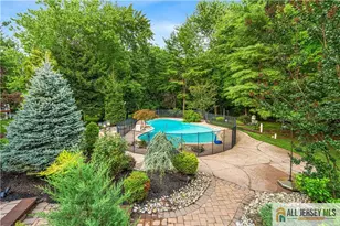 6 Limoli Ct, Edison, NJ 08820 - Photo 7