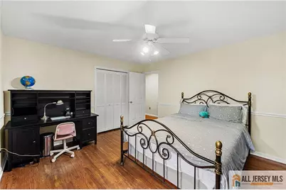 6 Limoli Court, Edison, NJ 08820 - Photo 27