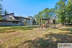 46 Calvert Ave, Edison, NJ 08820 - Photo 21