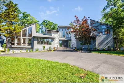 46 Calvert Avenue, Edison, NJ 08820 - Photo 1