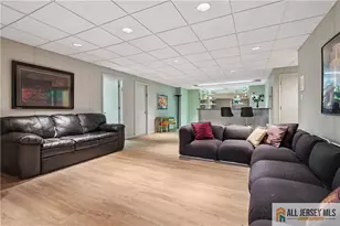 46 Calvert Ave, Edison, NJ 08820 - Photo 25