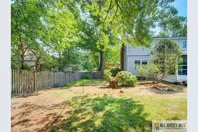 8 Willis Court, East Brunswick Township, NJ 08816 - Photo 25